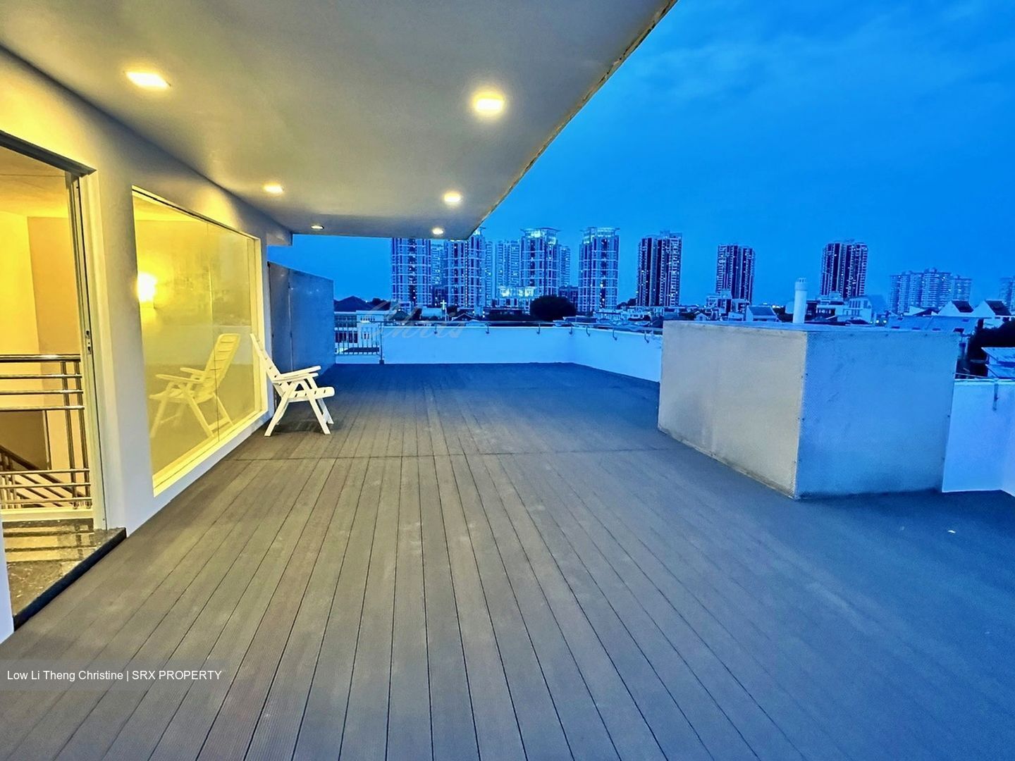 Sennett Avenue (D16), Semi-Detached #475861061